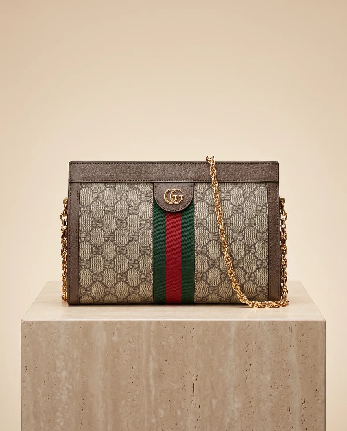 Gucci Cinza