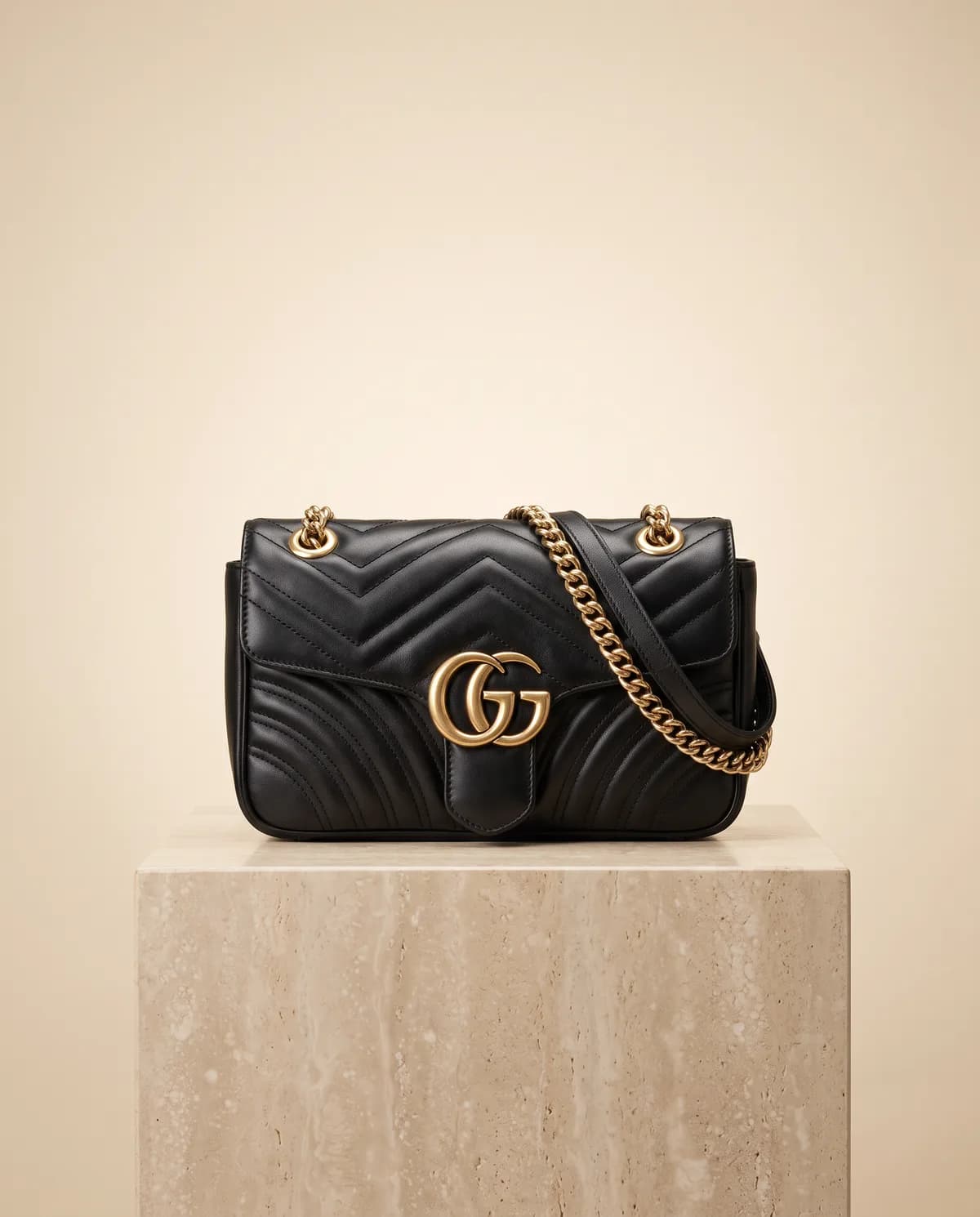 Gucci Preta